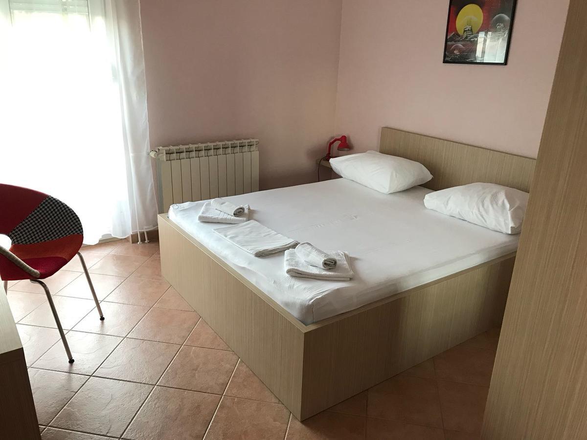 Guest House Ivo Stobreč Buitenkant foto